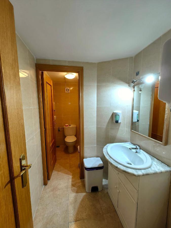מדריד Hostal Siesta & Go Nuevos Ministerios מראה חיצוני תמונה